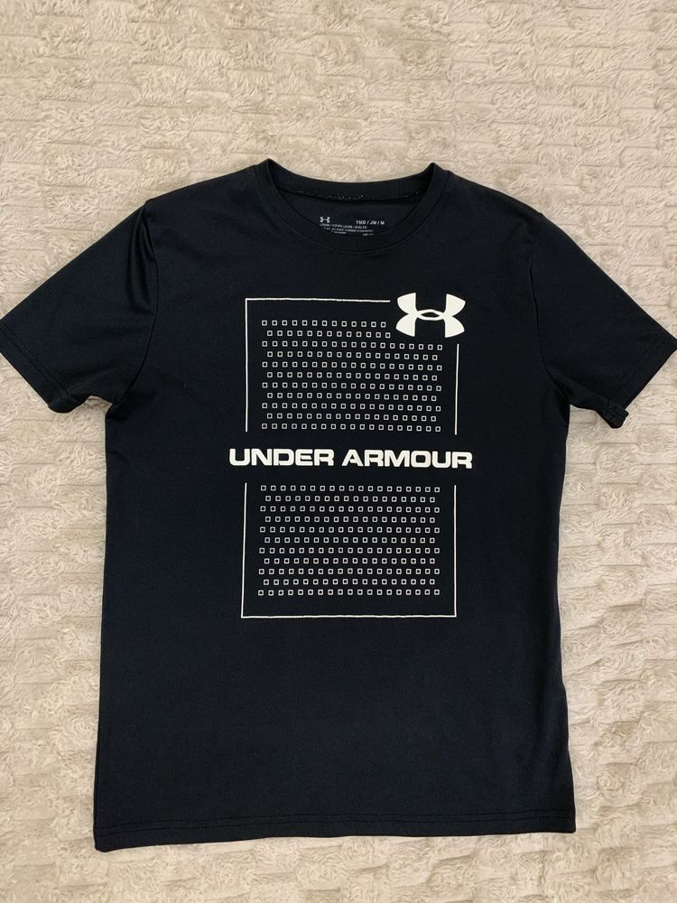 Футболка under armour