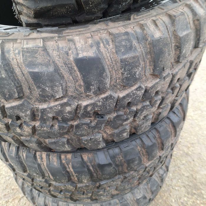 33x12.50 R20LT Opony letnie terenowe Federal Couragia M/T 10PR  N1222