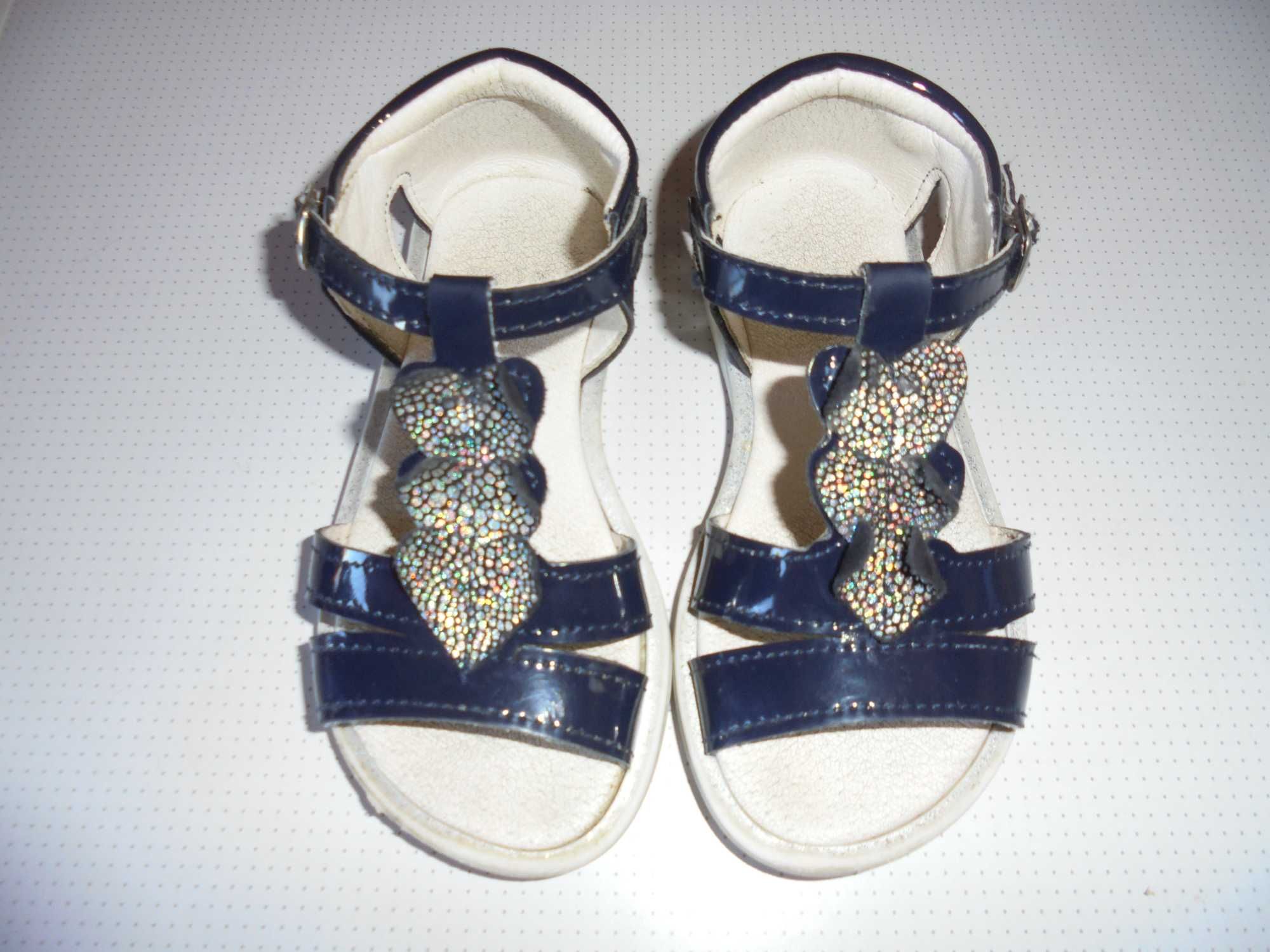 sandálias de menina cor azul