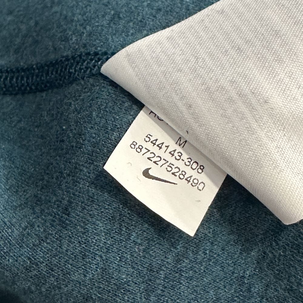 Оригінальна чоловіча фліска Nike розмір M