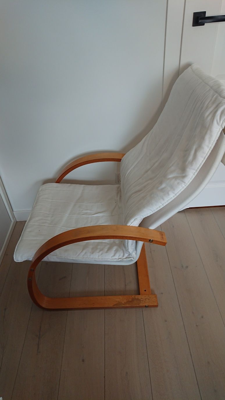 Drewniany fotel na płozach