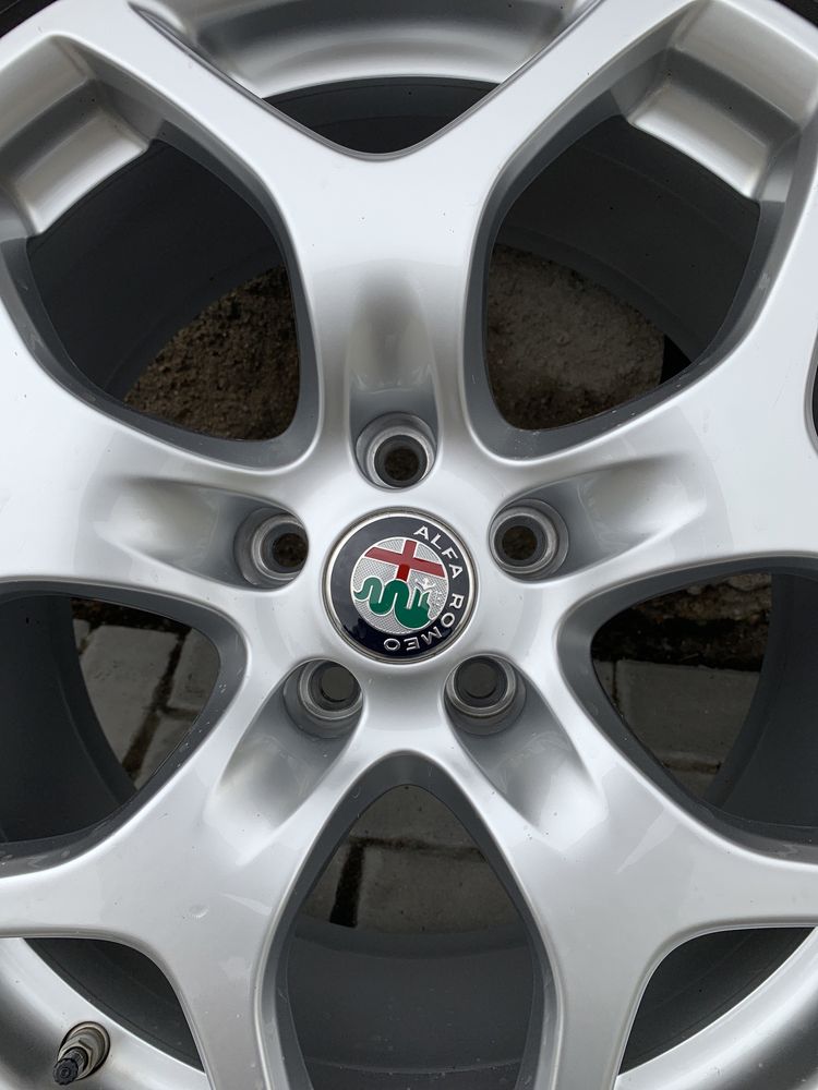 Jantes+Pneus Equilibrados Alfa Romeo Giulia 18 c/ Sensor Pressao