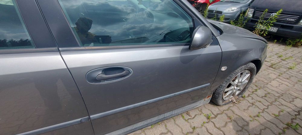 Saab 93 drzwi prawe przednie kompletne