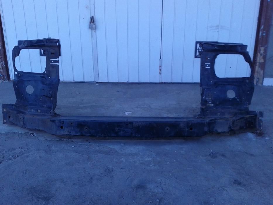 продам пердню рамку Т4 та пер.рамку аудіо Q5 2015