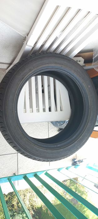 Opony zimowe Bridgestone używane 1 sezon w bardzo dobrym stanie