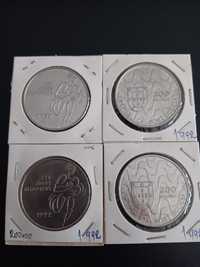 Moedas de 200 escudos de 1992.