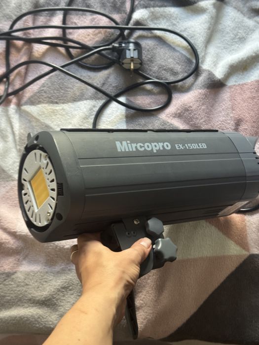 Постоянный студийный свет Mircopro EX-150LED