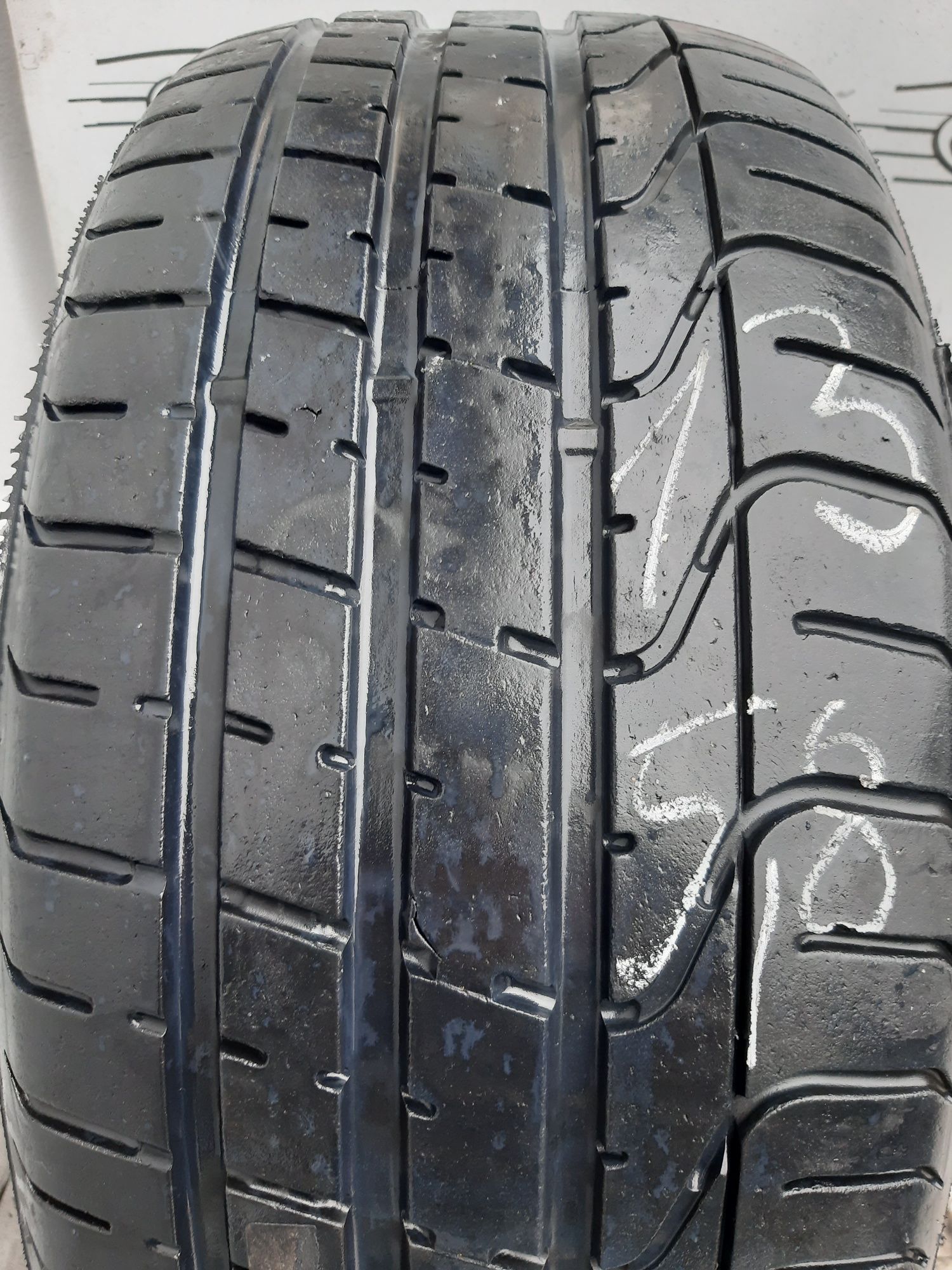 225/40r18 92Y Pirelli P Zero MO