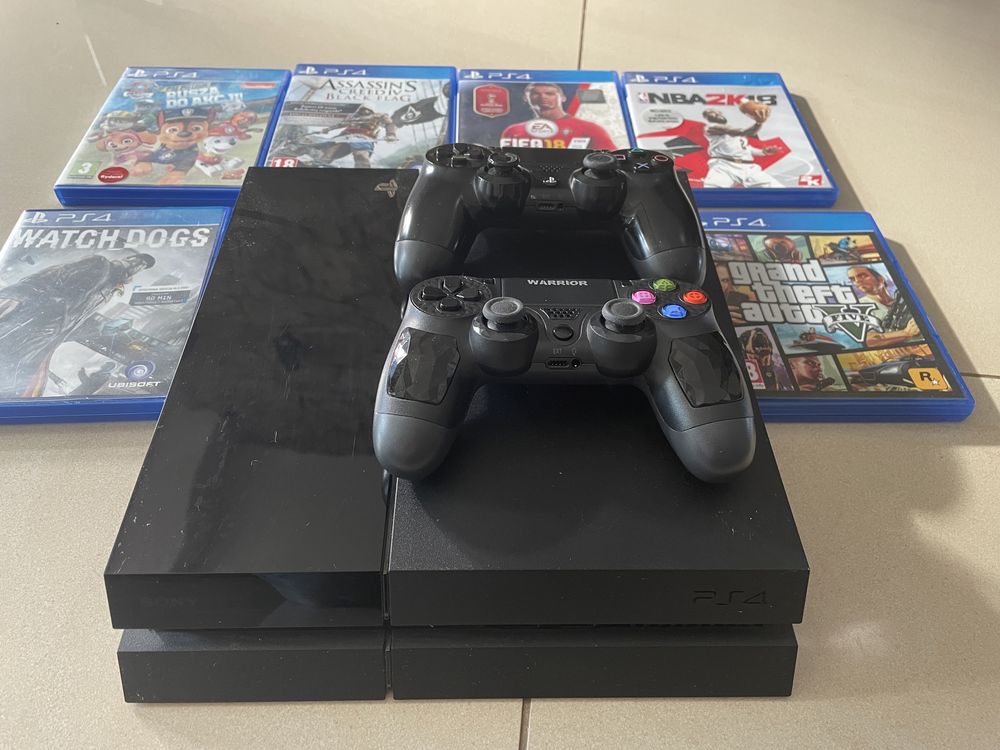 PS4 Konsola Playstation 4 , 2 pady, 6 gier