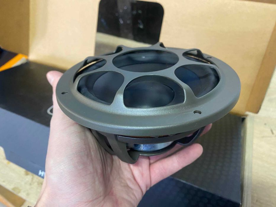 13см компонентна акустика Morel Hybrid 502