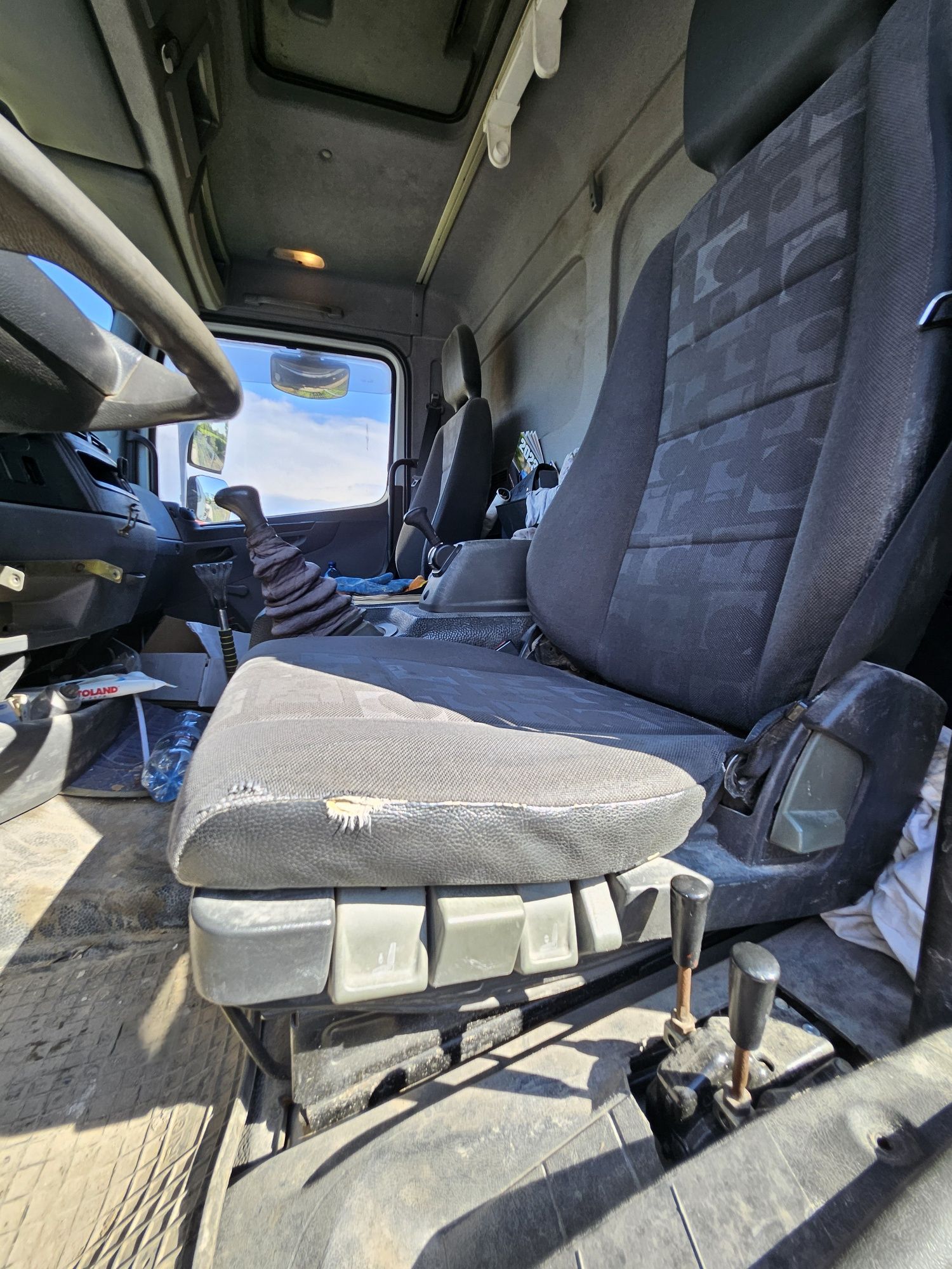Mercedes atego 1218 hakowiec