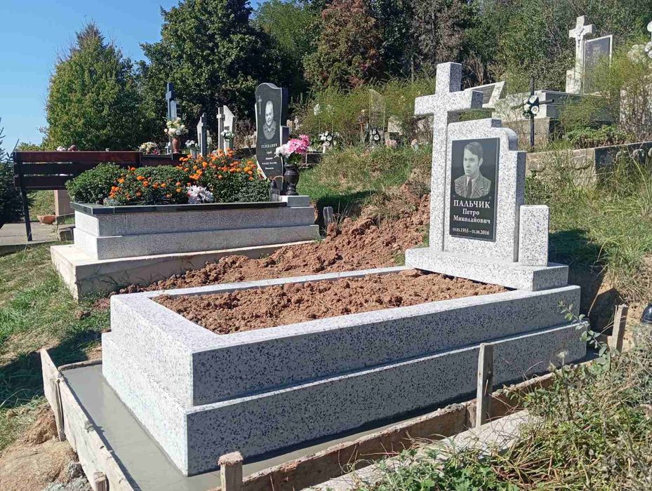 Виготовлення пам'ятників