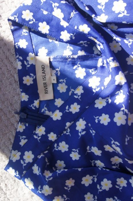 River Island niebieska chabrowa kobaltowa spodniczka w kwiatki 36S 38M