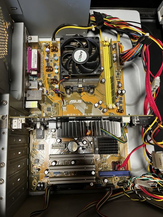 Продам материнську плату, відеокарту процесор та охолодження