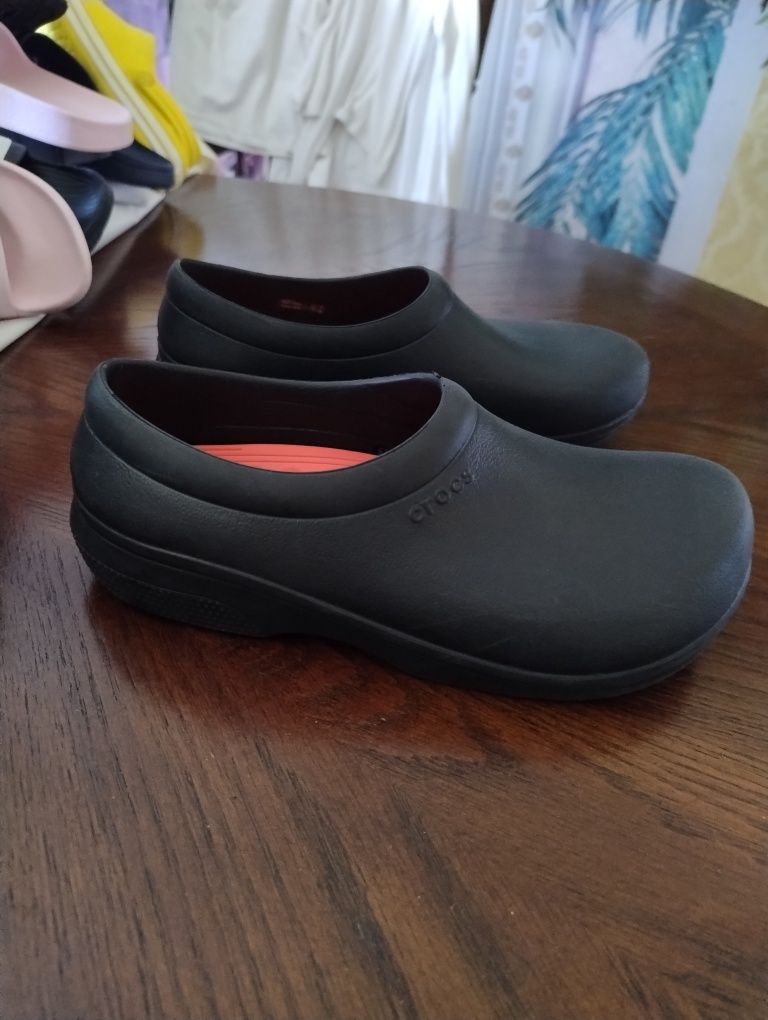 Продам крокси фірми Crocs LiteRide.