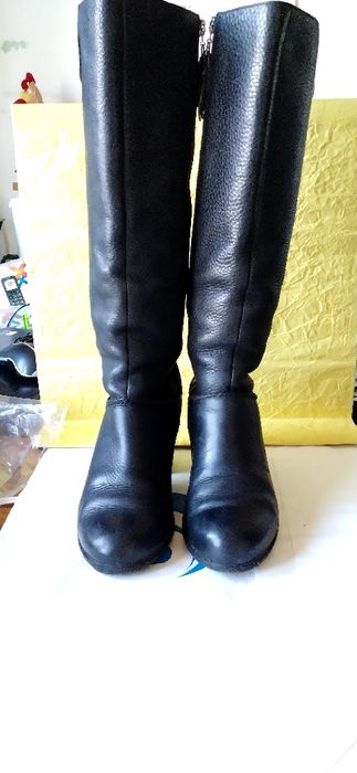 Чоботи шкіряні високі 38 р