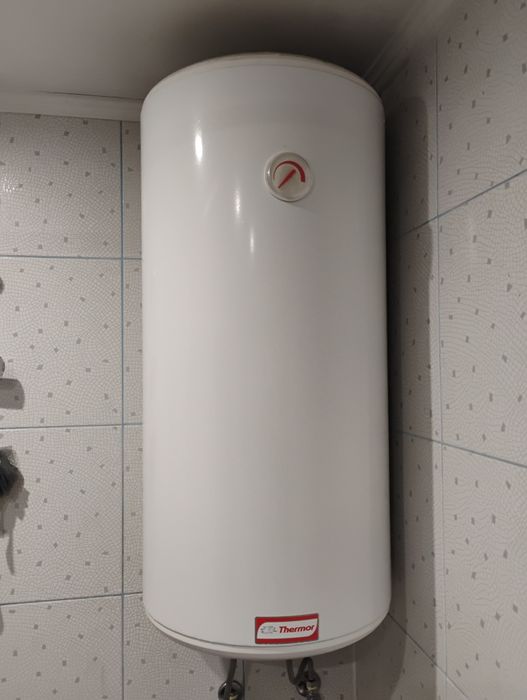 Продам бойлер на 80 літрів