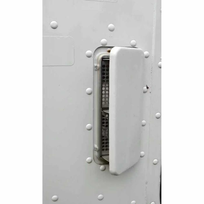 Janela de ventilação em aluminio