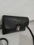 Louis Vuitton czarna listonoszka elegancka