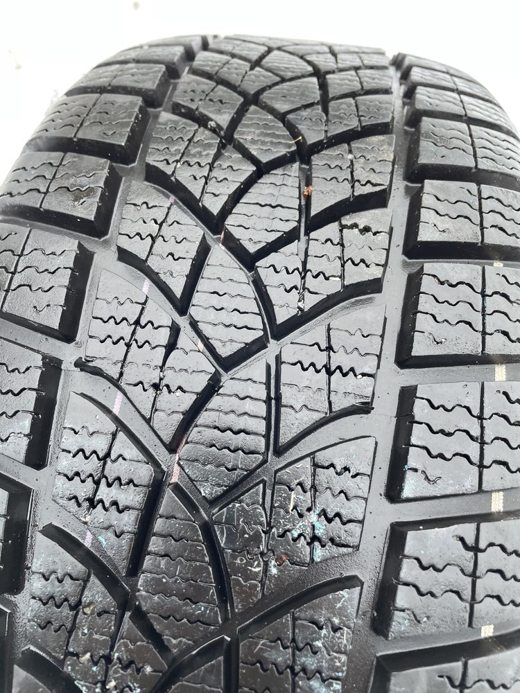 GOODYEAR Ultra Grip Performance 205 55 16