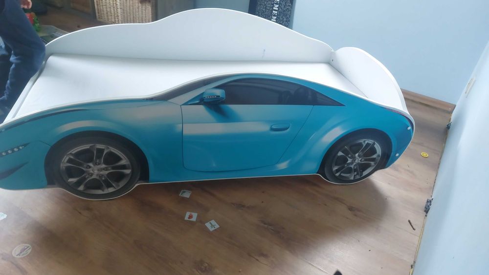 Łóżko dziecięce auto