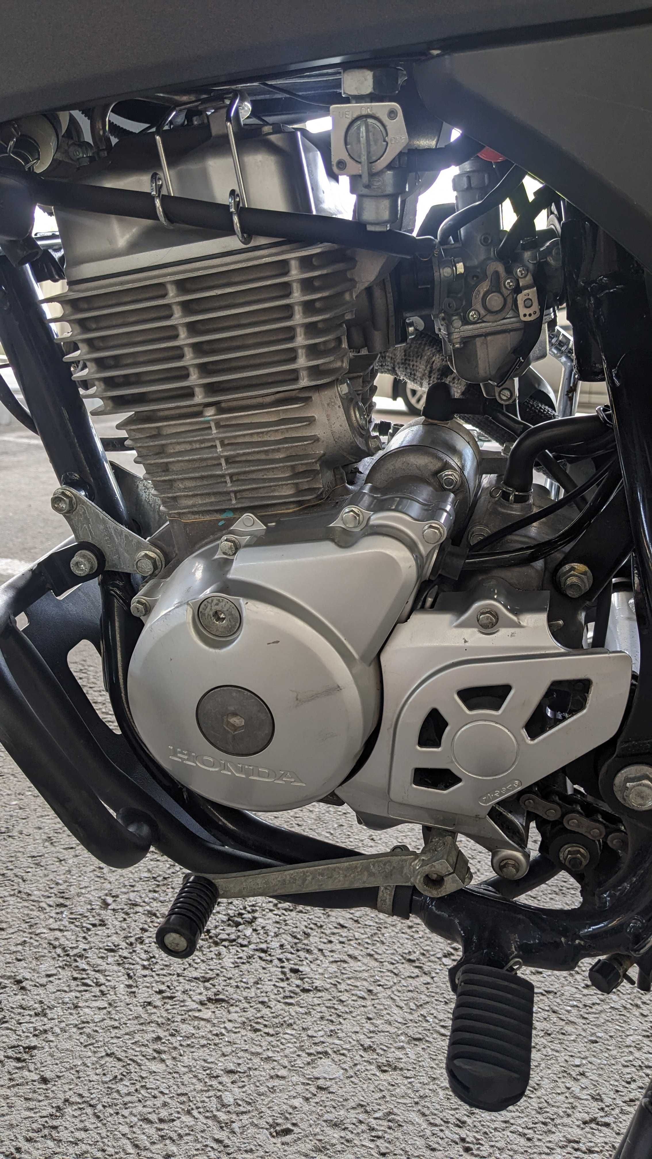 Honda XR 150L 3тис км. Стан нового. Купував у салоні