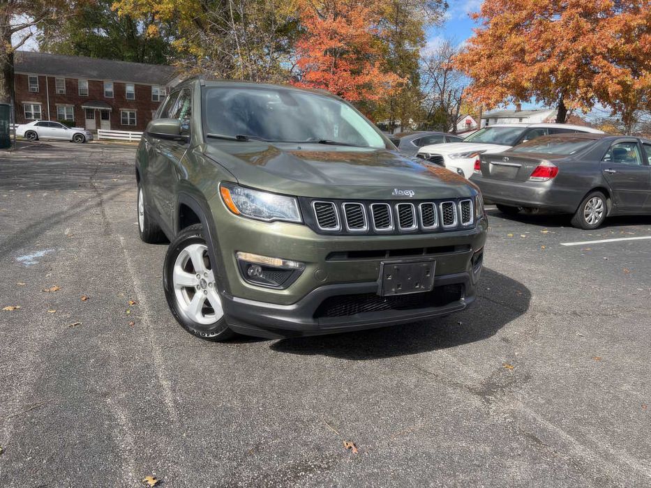 Jeep Compass Latitude      2017