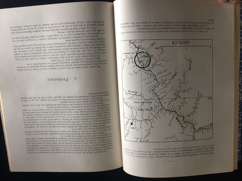 LIVRO REDINHA, José. «As gravuras rupestres do Alto Zambeze...