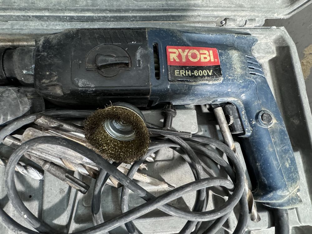 Torna Ryobi (so funciona berboquim)