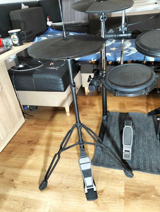 Perkusja elektroniczna.