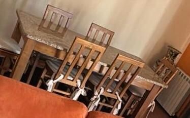 Mesa de cozinha com 6 cadeiras