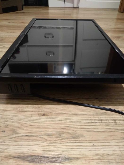 Telewizor Skymaster 22 cale stan nieznany ekran cały USZKODZONY