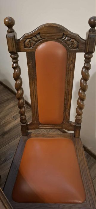 Piękny rustykalny stół dębowy do jadalni