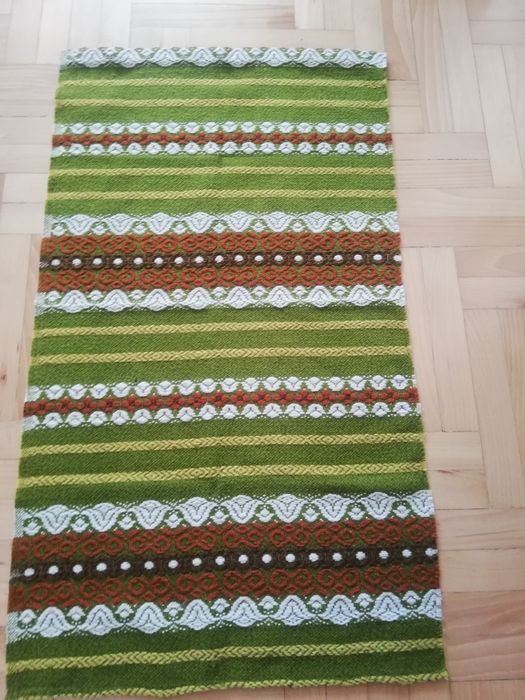 Makatka dywanik bieżnik.