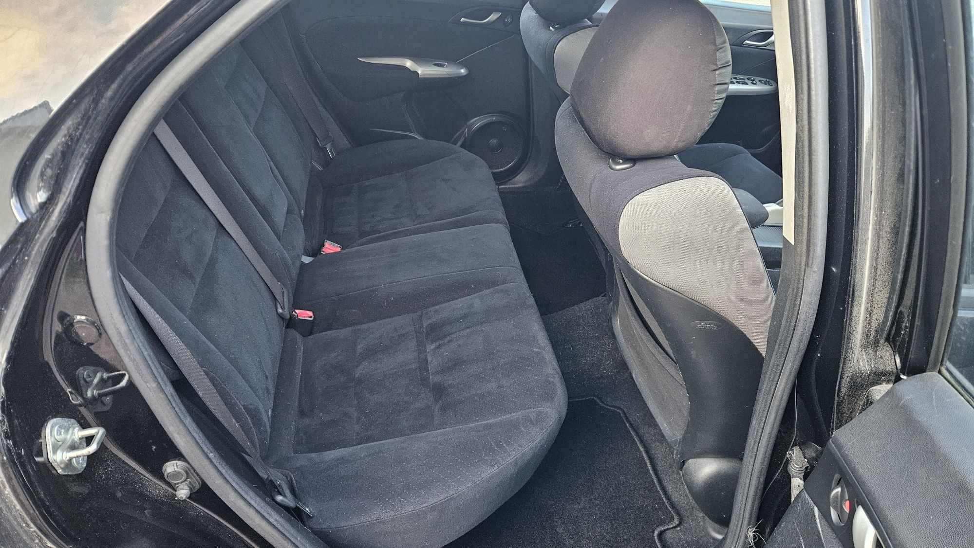 2008r tylko 174tys.km HONDA CIVIC 1,4 90KM