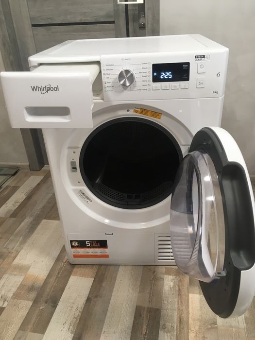 Whirlpool  FFT CM11 8XB сушильна машина 8кг