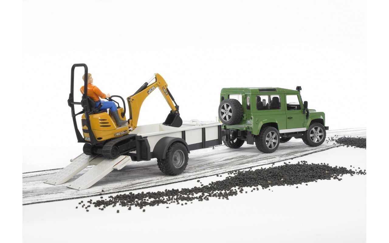 Джип Land Rover 
 з причіпом, 
екскаватором 
та фігуркою Bruder 02593