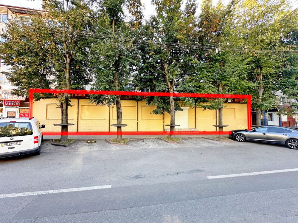 Продаж фасадного приміщення на Просп Миру
