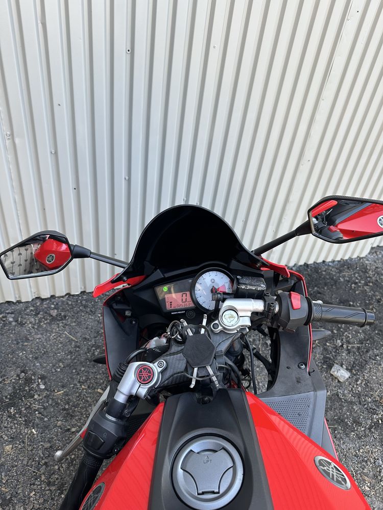 YAMAHA YZF R125 (niski przebieg)
