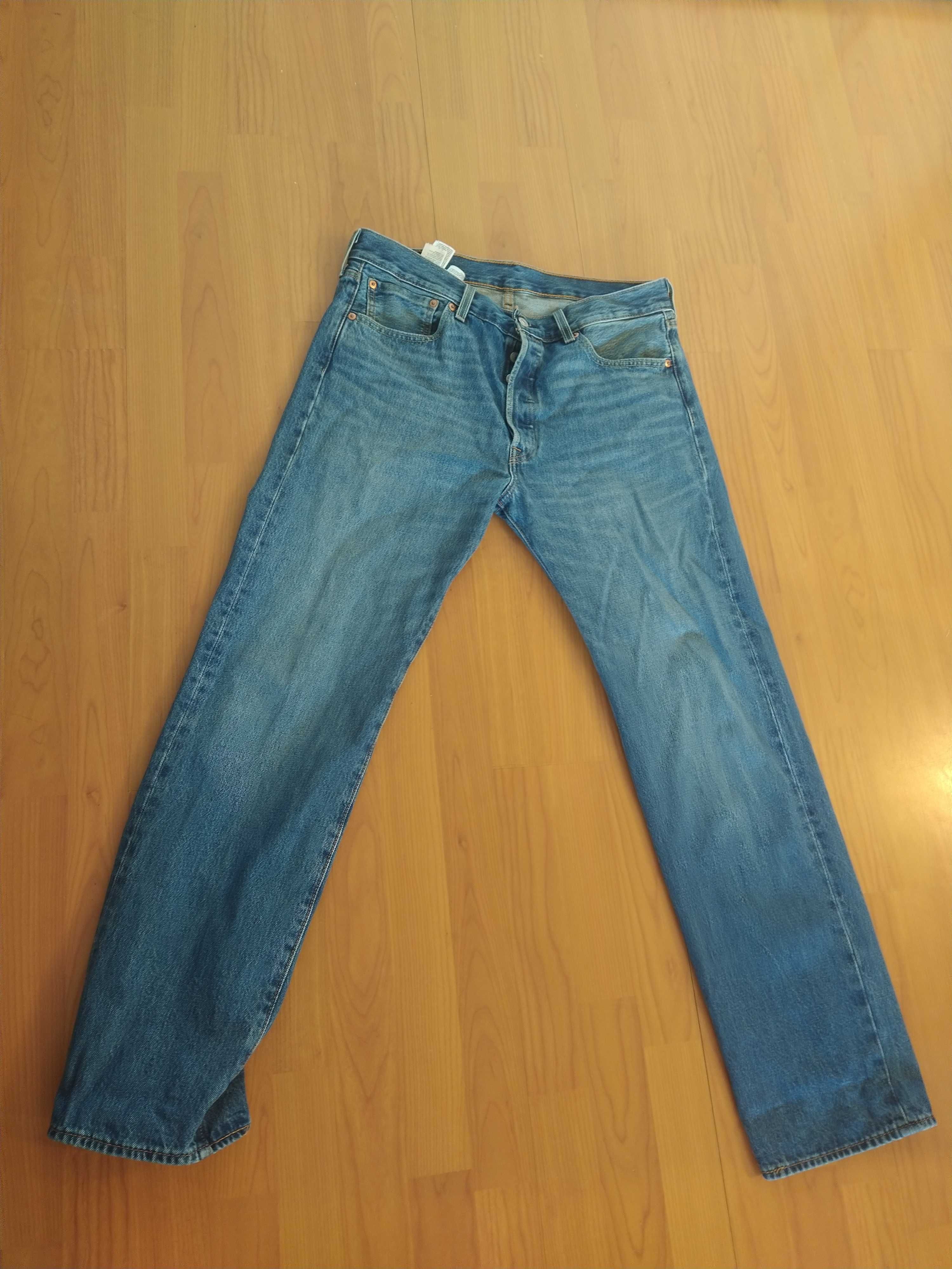Calças Levi Strauss
