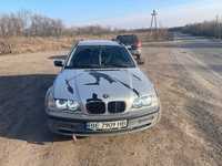 Продаєця BMW е46