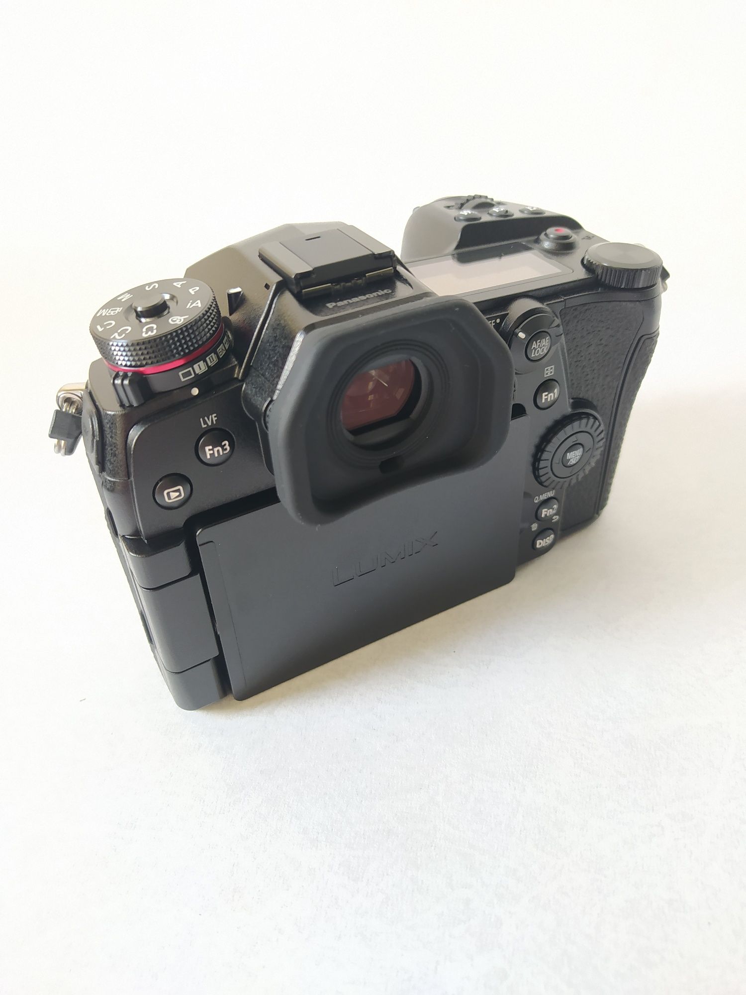 Фотоапарат Panasonic Lumix DC-G9 Body