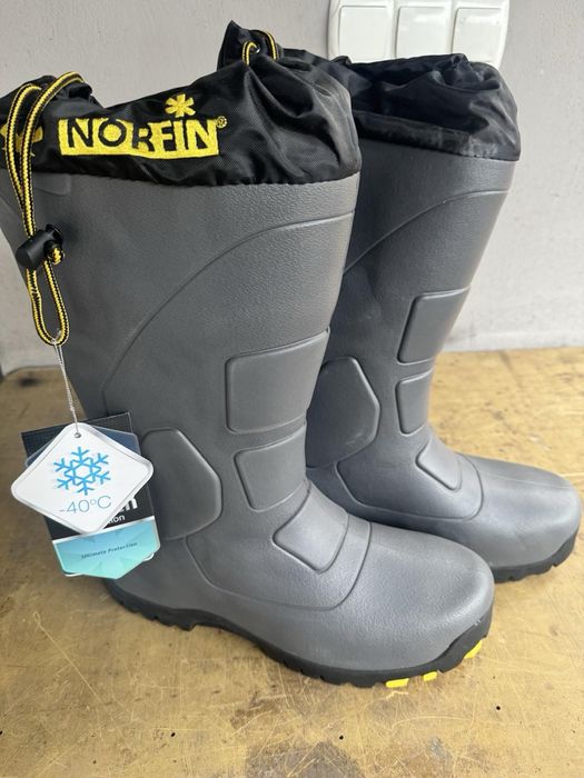 Чоботи зимові 43 (для роботи або рибалки)