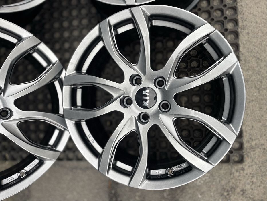 Оригінальні диски Kia 5/114.3 r18