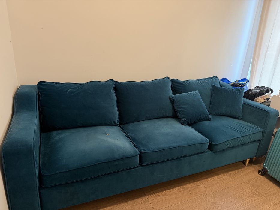 Sofa rozkładana aksamitna zielona Westwing Collection