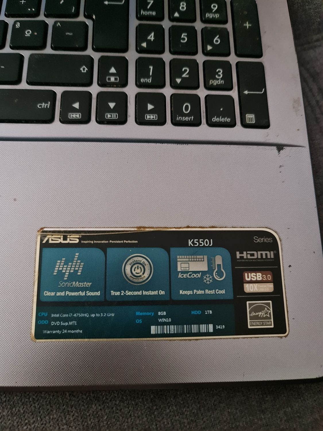Portátil Asus k550J