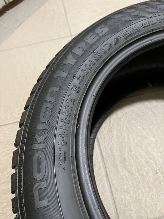 4 opony zimowe Nokian 215/55 R16