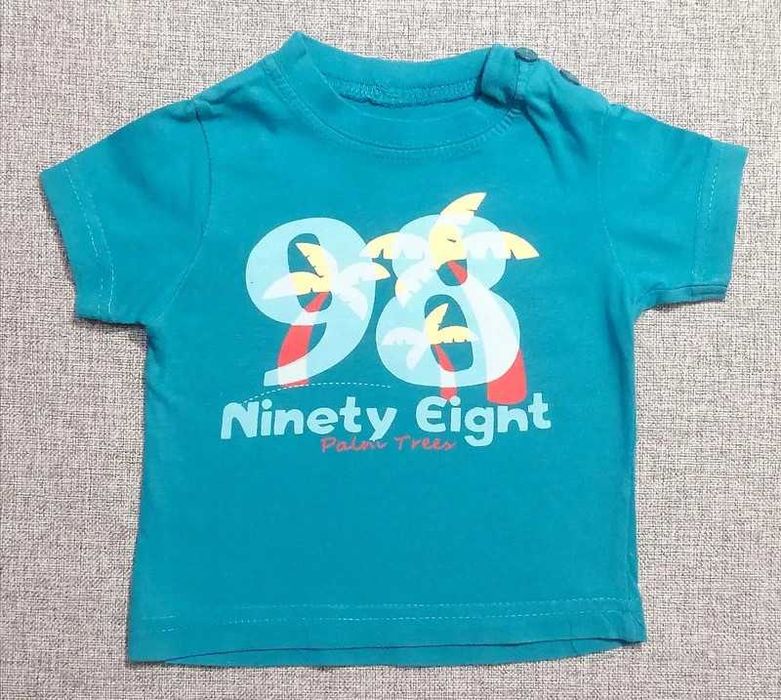 Zestaw: dresik z kapturem + t-shirt z kr. rękawkami rozmiar 62/68 cm