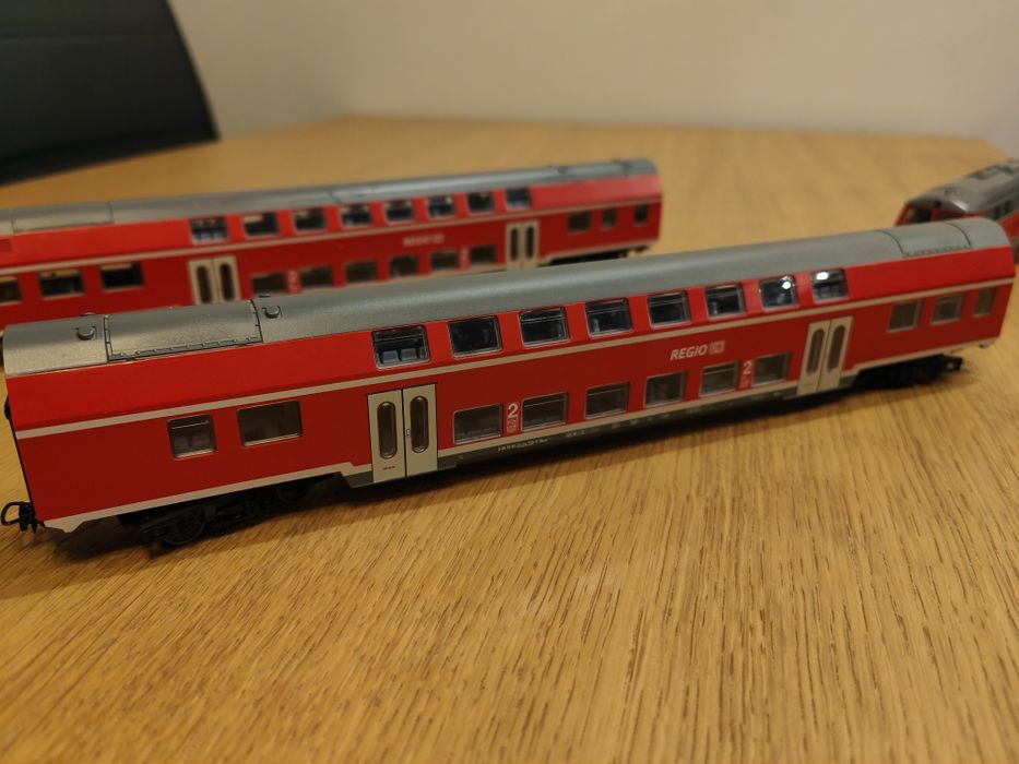 Wagon 2 wagony osobowe kolei DB AG, Piko H0 57620, piętrowy, 2. klasa