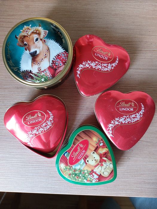 Коробочкі металеві, подарункові